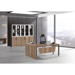 مكتب مع ملحق بأرجل حديد بعدة مقاسات 